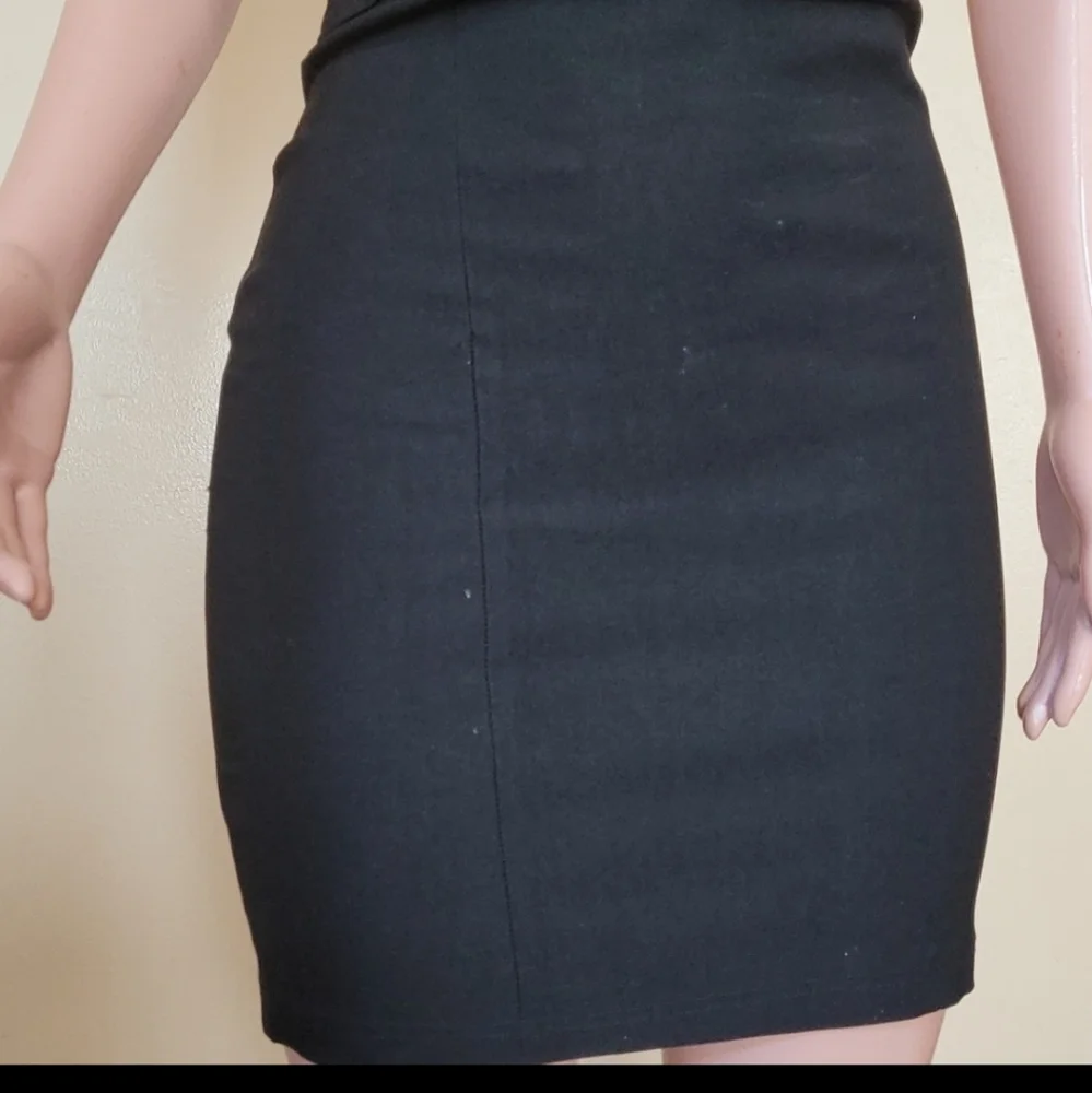 LBD - Picture 4 of 6